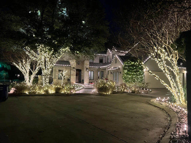 custom-holiday-lighting-dallas-tx