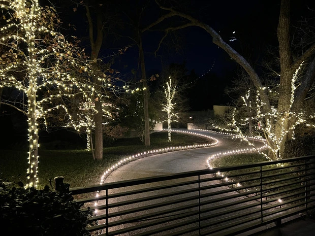 festive-light-installation-dallas-tx